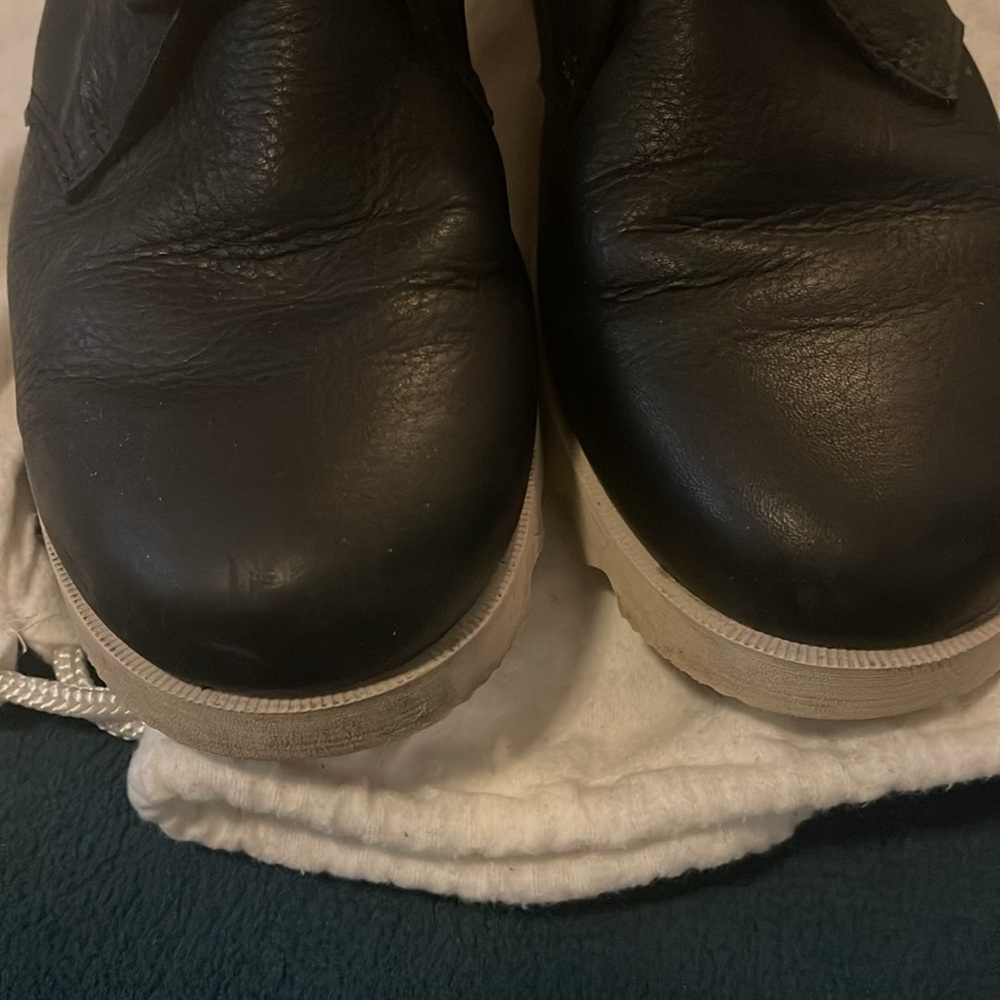 Sorel boots - Picture 3 of 7